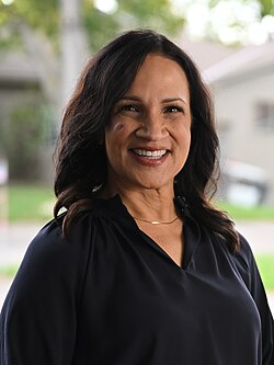 Photo of Lisa Demuth